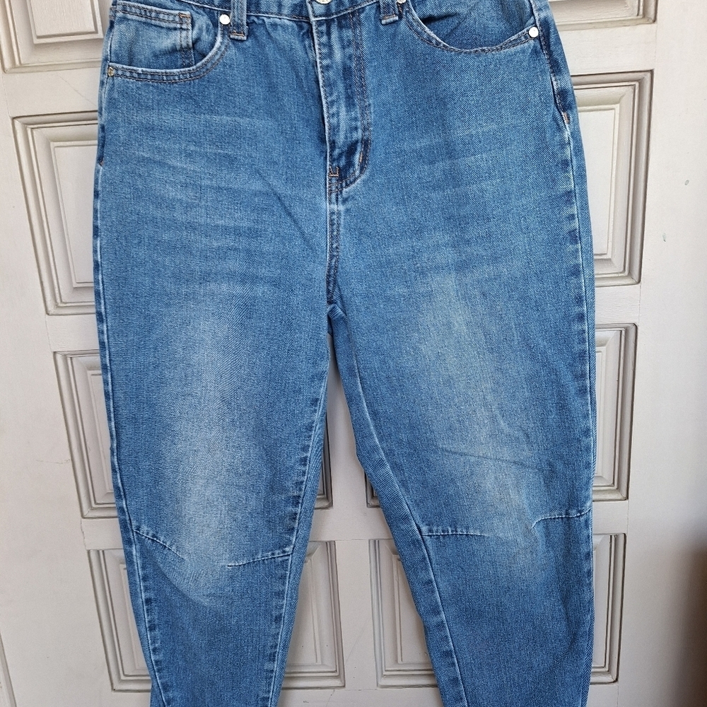 Mele N Pele Jeans Junior SZ01 Back Seam Spliit Hem 5 Pocket Style Zip Good Shape